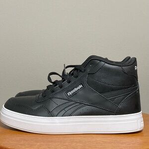 listing-status-banner